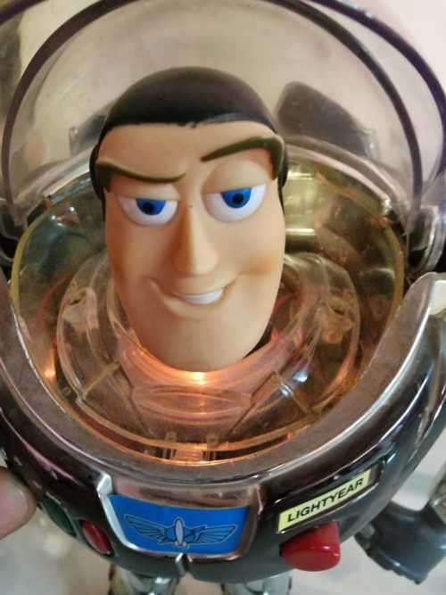 I COME IN PEACE A FIRST GEN 1995 INTERGALACTIC BUZZ LIGHTYEAR TOY STORY VINTAGE TOY STILL TALKING