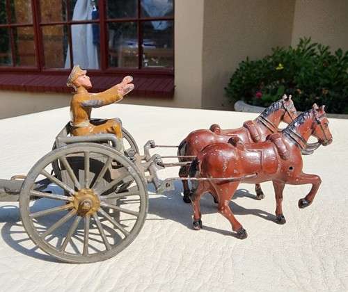 ANTIQUE (1910-1920) SIMON & ROVOLLET DEPOSE FRANCE WW1 HOWITZER LEAD CANNON - SHOOTS MATCHES!
