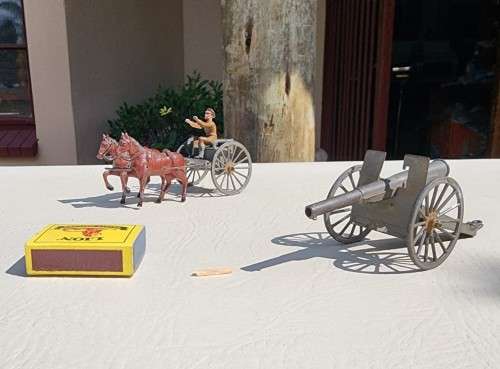 ANTIQUE (1910-1920) SIMON & ROVOLLET DEPOSE FRANCE WW1 HOWITZER LEAD CANNON - SHOOTS MATCHES!