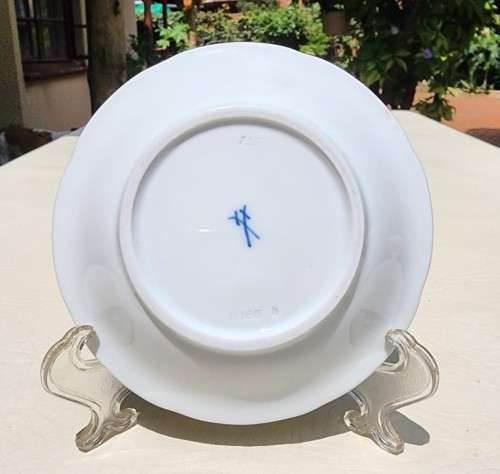 MEISSEN GERMANY PORCELAIN CUP AND SAUCER - GOLD DECORATED - BLUE CROSSED SWORD MARK (1935-1973)