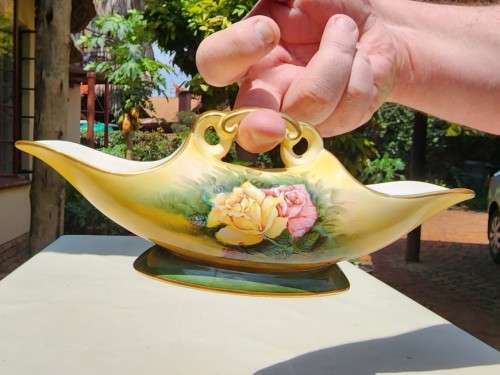 CROWN DEVON FIELDINGS! (1930-1960) LADY HAMILTON BOAT-SHAPED DOUBLE-ENDED FLOWER VASE HAND PAINTED!