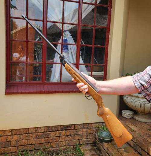 RARE 1950S JUNG ROLAND GERMAN 4.5MM BREAKBARREL SPRING PISTOL AIR RIFLE - ONLY MADE FOR 10 YEARS!