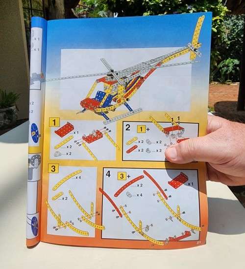 MECCANO MOTORISED FERRIS WHEEL 2005 SPECIAL EDITION SET 8258 IN METAL CASE
