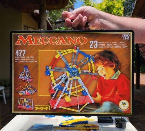 MECCANO MOTORISED FERRIS WHEEL 2005 SPECIAL EDITION SET 8258 IN METAL CASE
