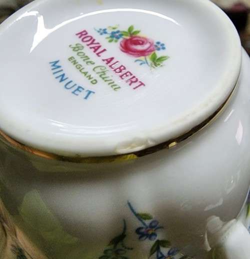 ROYAL ALBERT (1966-1970S) MINUET PATTERN SHELLEY SHAPED CUP AND SAUCER AND SIDEPLATE TRIO 4TH OF 6