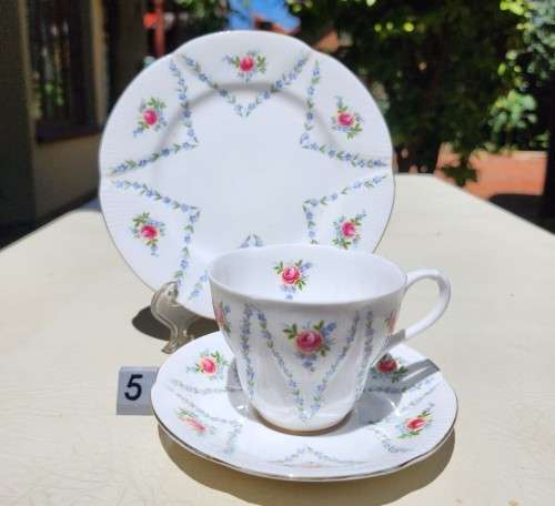 ROYAL ALBERT (1966-1970S) MINUET PATTERN SHELLEY SHAPED CUP AND SAUCER AND SIDEPLATE TRIO 5TH OF 6