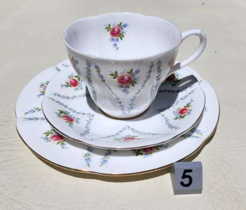 ROYAL ALBERT (1966-1970S) MINUET PATTERN SHELLEY SHAPED CUP AND SAUCER AND SIDEPLATE TRIO 5TH OF 6