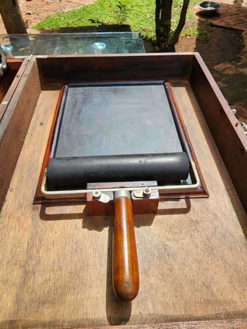 ANTIQUE 1930S PORTABLE COPYING MACHINE! AN ELLAMS LONDON SCREEN PRINTING DUPLICATOR SET