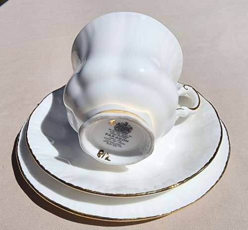 PARAGON ENGLAND 1950S TEACUP SAUCER SIDEPLATE TRIO NO 1 OF 6 BY APPOINTMENT QUEEN ELIZABETH II