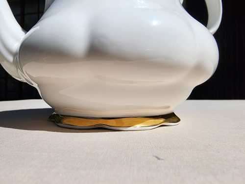 ROYAL ALBERT VINTAGE 1960S-1970S VAL DOR (VALLEY OF GOLD) PATTERN LARGE LIDDED TEAPOT