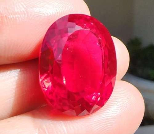 LARGE 38.7CT LAB CREATED OR LAB TREATED RUBY GEMSTONE WITH BEAUTIFUL OVAL CUT  DIFFUSED RUBY