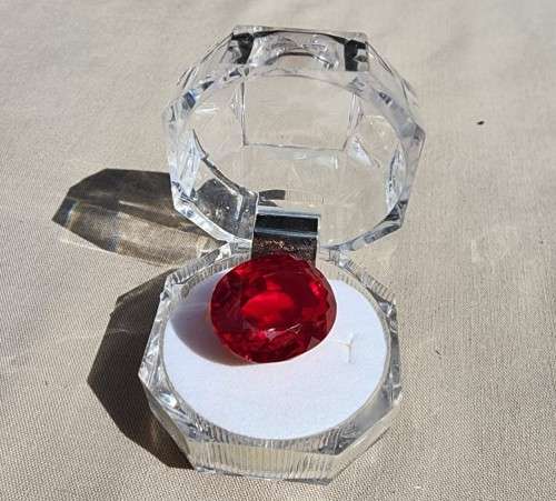 LARGE 38.7CT LAB CREATED OR LAB TREATED RUBY GEMSTONE WITH BEAUTIFUL OVAL CUT  DIFFUSED RUBY