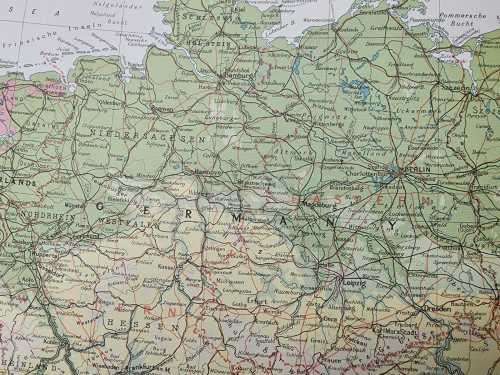 MAPS OF COUNTRIES GONE IN A FIRST EDITION 1962 READERS DIGEST GREAT WORLD HARDCOVER ATLAS