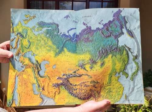 MAPS OF COUNTRIES GONE IN A FIRST EDITION 1962 READERS DIGEST GREAT WORLD HARDCOVER ATLAS