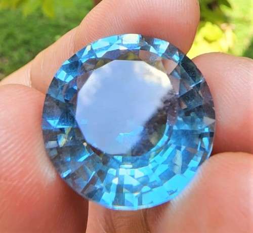 SKY BLUE TOPAZ LARGE 25.0CT GEMSTONE WITH BEAUTIFUL ROUND CUT - IRRADIATED FOR 3 MONTHS