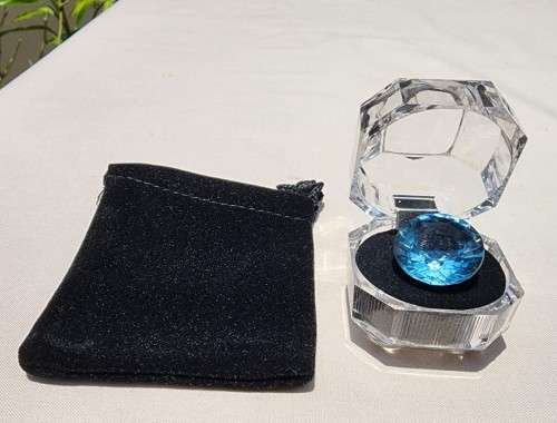 SKY BLUE TOPAZ LARGE 25.0CT GEMSTONE WITH BEAUTIFUL ROUND CUT - IRRADIATED FOR 3 MONTHS