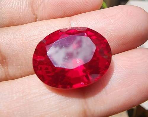 AWESOME LARGE 24,25CT REAL RED RUBY GEMSTONE  SCRATCH GLASS!  UV RED!  HIGH THERMAL CONDUCTIVITY!
