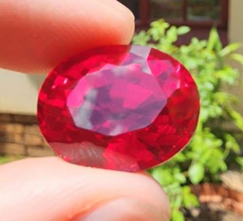 AWESOME LARGE 24,25CT REAL RED RUBY GEMSTONE  SCRATCH GLASS!  UV RED!  HIGH THERMAL CONDUCTIVITY!