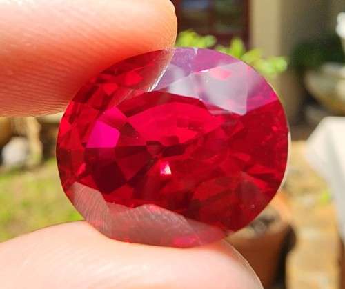 AWESOME LARGE 24,25CT REAL RED RUBY GEMSTONE  SCRATCH GLASS!  UV RED!  HIGH THERMAL CONDUCTIVITY!
