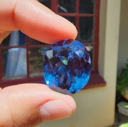 VERY LARGE 34.60CT LONDON BLUE TOPAZ GEMSTONE WITH BEAUTIFUL OVAL CUT - IRRADIATED FOR 4 YEARS!