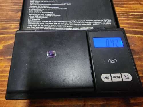 DAZZLING 2,07CT GREENISH BLUE VIOLET TANZANITE GEMSTONE FROM THE SLOPES OF KILOMANJARO