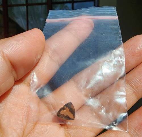 SMOKING QUARTZ SALMON BROWN 2,15CT NATURAL GEMSTONE WITH TRIANGULAR CUT