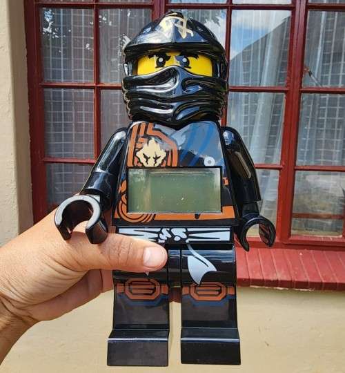 LARGE LEGO NINJAGO COLE BLACK NINJA ALARM CLOCK FIGURE 2014