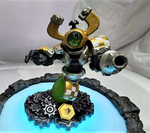 RARE SKYLANDERS SWAP FORCE NITRO MAGNA CHARGE  LIMITED VARIANT TO MAGNA CHARGE