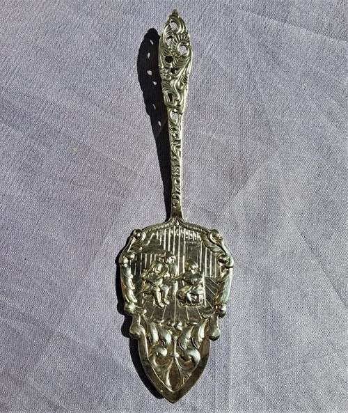 ANTIQUE (1871-1891) MONTAGNANI ITALY CHERUB DESIGN SERVING FORK AND SPOON PLUS SMALL STEEL CAKE LIFT