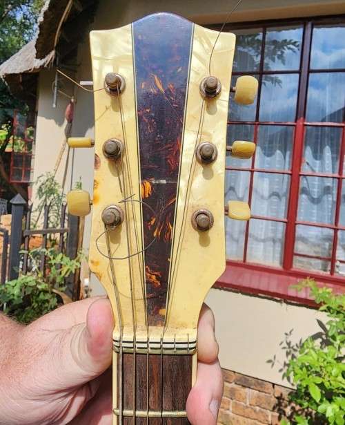 HOFNER GERMANY MID 1950S MODEL 456 ACOUSTIC SUNBURST ARCHTOP GUITAR WITH CARRY CASE