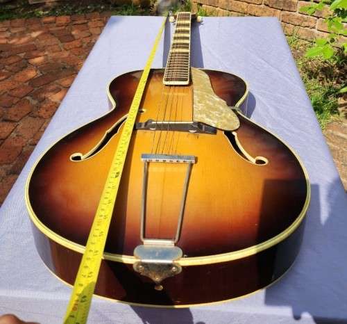 HOFNER GERMANY MID 1950S MODEL 456 ACOUSTIC SUNBURST ARCHTOP GUITAR WITH CARRY CASE