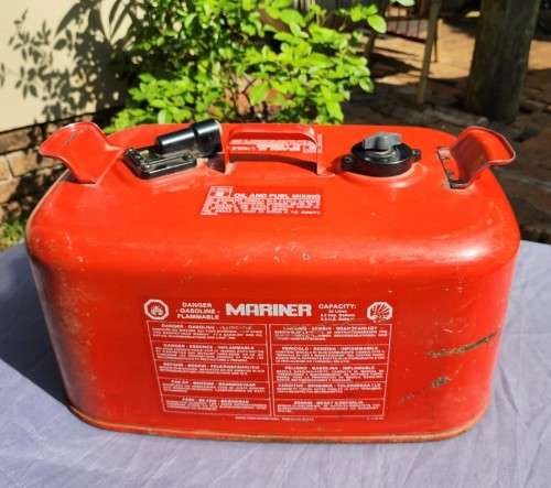 METAL MARINER 24 LITER OUTBOARD FUEL TANK WITH SOME FUEL STILL INSIDE