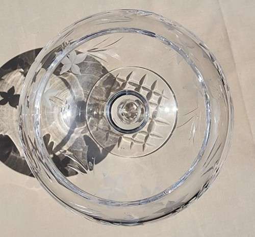A RINGING AND SINGING CHRYSTAL CUT GLASS ROSE BOWL BY ROYAL DOULTON