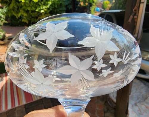 A RINGING AND SINGING CHRYSTAL CUT GLASS ROSE BOWL BY ROYAL DOULTON
