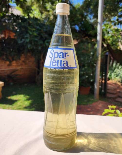 BOTTLED IN THE OLD TRANSVAAL! A FULL VINTAGE SPARLETTA CRÈME SODA GLASS BOTTLE