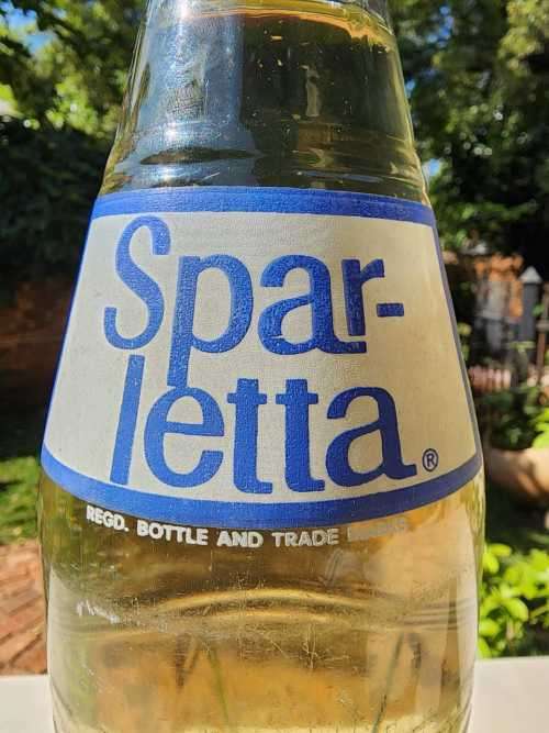 BOTTLED IN THE OLD TRANSVAAL! A FULL VINTAGE SPARLETTA CRÈME SODA GLASS BOTTLE