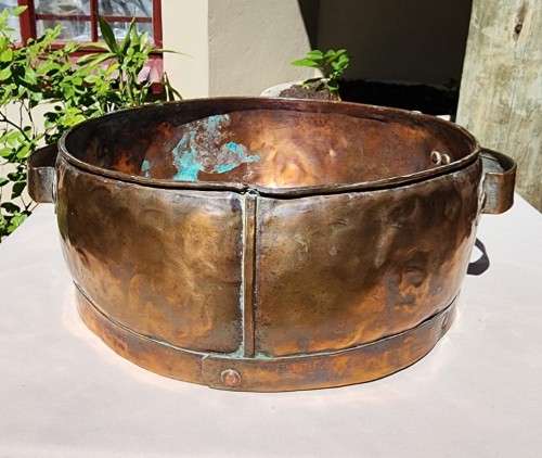 ANTIQUE 1840S-1880S HANDMADE RIVETED COPPER JAM PAN WITH HANDLES - LARGE 33CM DIAMETER