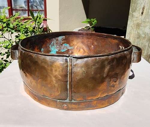 ANTIQUE 1840S-1880S HANDMADE RIVETED COPPER JAM PAN WITH HANDLES - LARGE 33CM DIAMETER