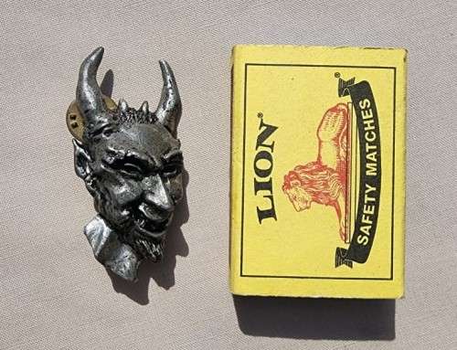 RARE ROLLING STONES 1994 VOODOO LOUNGE TOUR DEVIL BROCKUM PEWTER LAPEL PIN