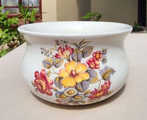 VINTAGE 1970S PORTMEIRION ENGLAND CHILDS CHAMBER POT FLOWER DECORATED