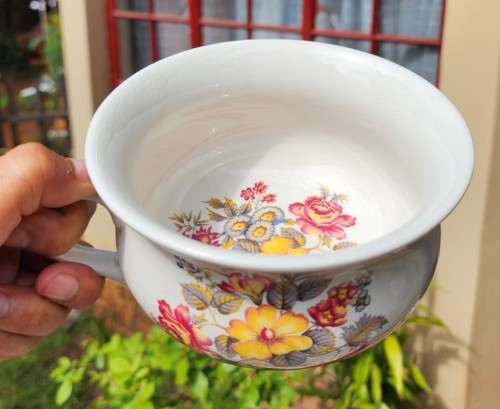 VINTAGE 1970S PORTMEIRION ENGLAND CHILDS CHAMBER POT FLOWER DECORATED