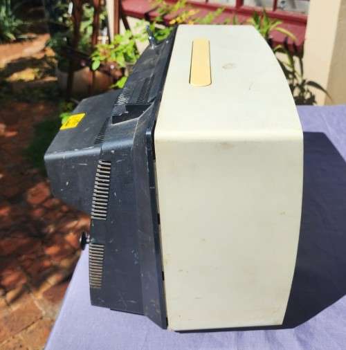 VINTAGE 1970S NATIONAL SOLID STATE PORTABLE BLACK AND WHITE TV