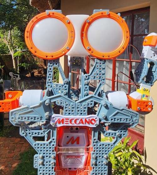 1,1M TALL! MECCANO BY ERECTOR MECCANOID G15 KS (KIDS SIZE!) ROBOT - 2016 INNOVATIVE TOY OF THE YEAR