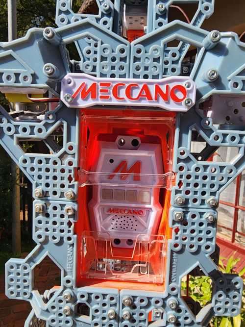 1,1M TALL! MECCANO BY ERECTOR MECCANOID G15 KS (KIDS SIZE!) ROBOT - 2016 INNOVATIVE TOY OF THE YEAR