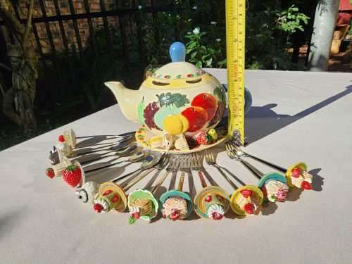 RARELY SEEN ART DÉCOR TEAPOT SPOON HOLDER WITH DESERT END FORKS AND SPOONS