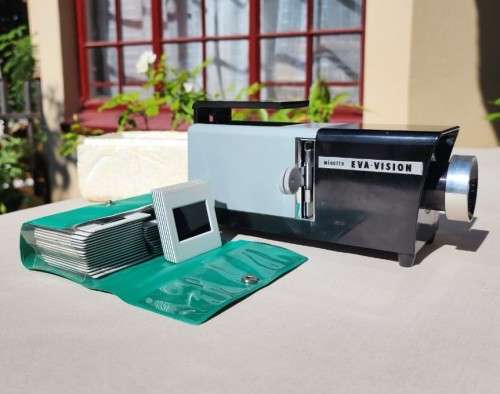 VINTAGE 1970S MINETTE EVA-VISION 35MM SLIDE PROJECTOR AND TIME MACHINE