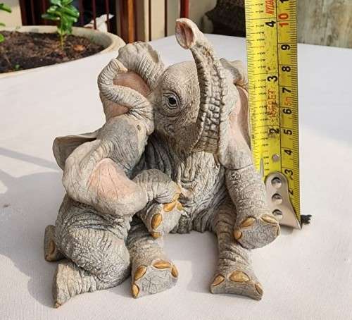 CLAUDE AND TOBY TUSKERS PAW PRINT HAND PAINTED 1994 FIGURINE PP213 WITH DESIGN BY BARRY PRICE