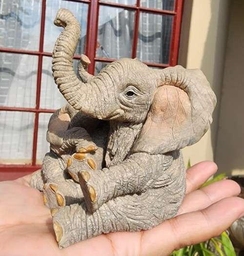 CLAUDE AND TOBY TUSKERS PAW PRINT HAND PAINTED 1994 FIGURINE PP213 WITH DESIGN BY BARRY PRICE