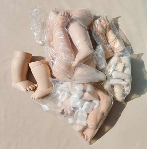 JDK KESTNER BISQUE DOLL REPRODUCTION MOULDS FROM THE 1990S SIGNED INCLUDING A HILDA REPLICA HEAD