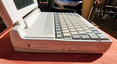 AWESOME RETRO TOSHIBA T1800 LAPTOP FROM 1991  FOR REPAIR
